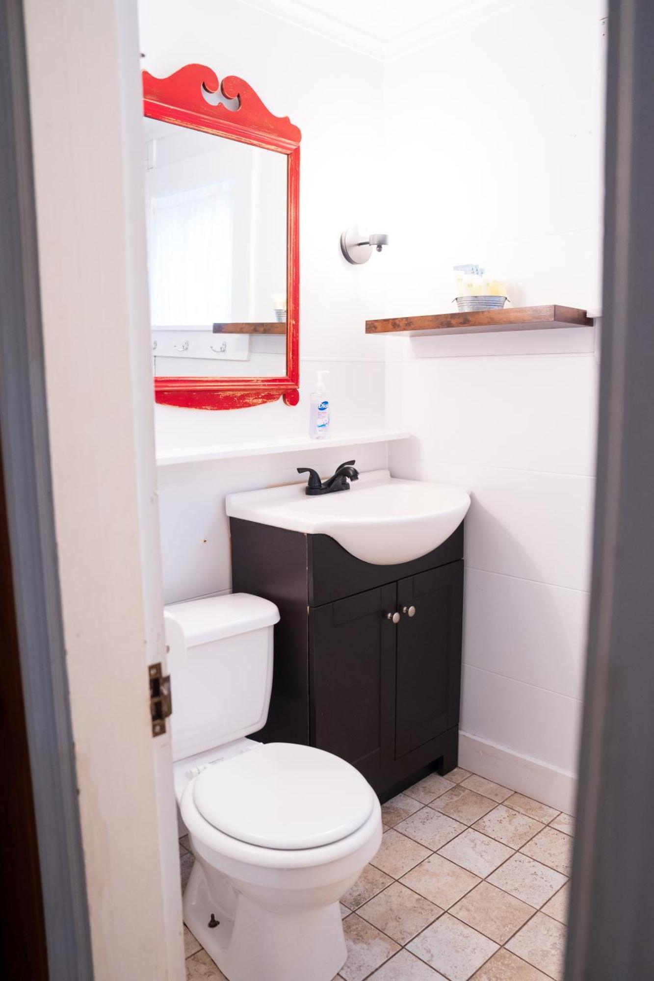Cottage 1-2 - 2 Bedroom / 1 Bath End Unit Wolfeboro Buitenkant foto